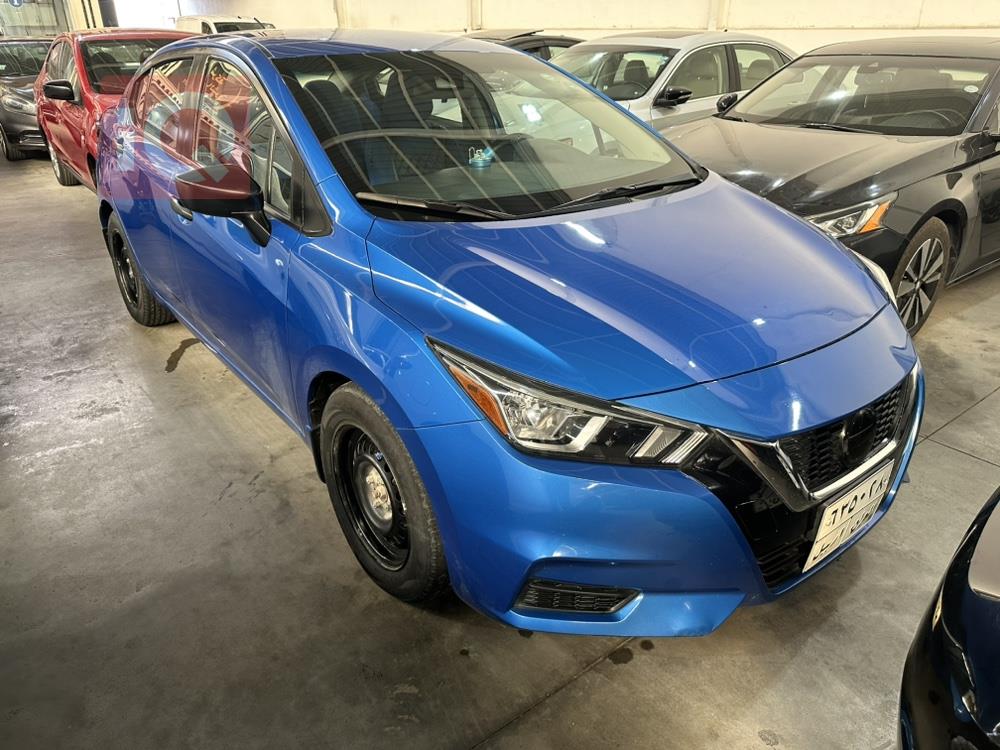 نيسان فيرسا